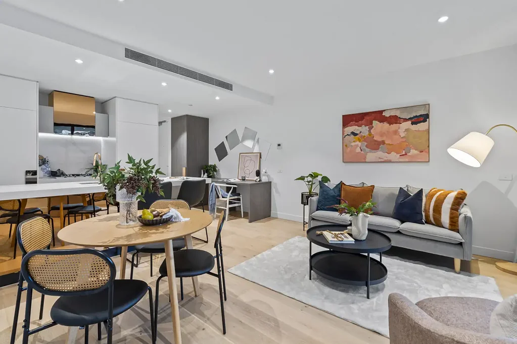 Melbourne 2房 地标建筑内 时尚住宅 现代舒适 优越位置 Miele电器 私人阳台 主卧套间 五星设施 恒温泳池 顶尖学校 便捷交通 Luxury Living at Albert Place I Prime Location & Premium Amenities