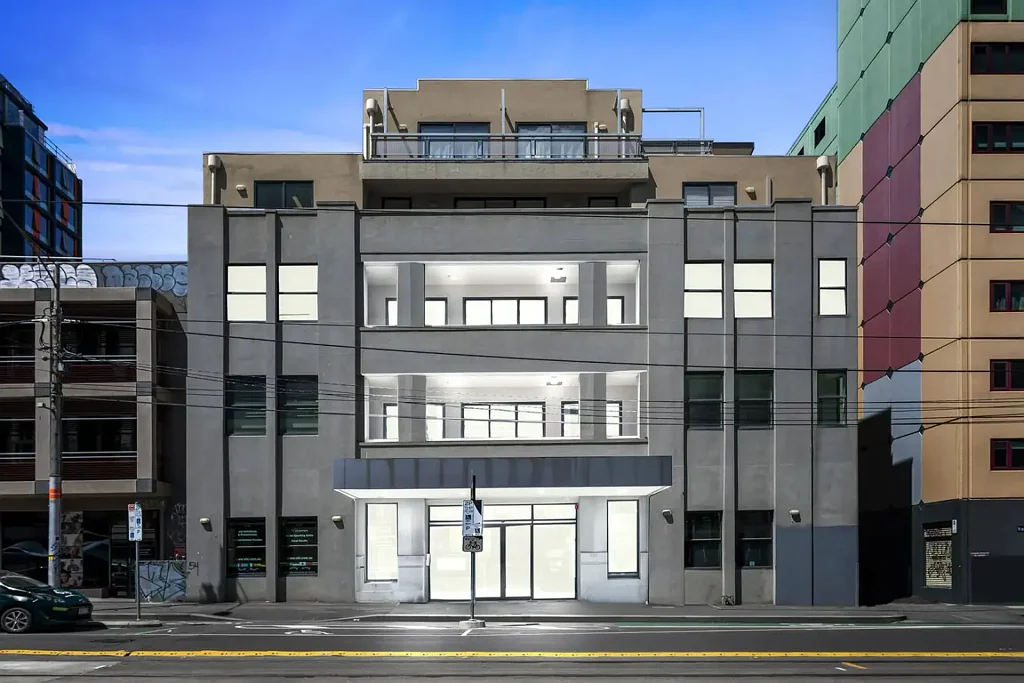 Spacious 2 Bedroom Apartment in the Heart of Carlton