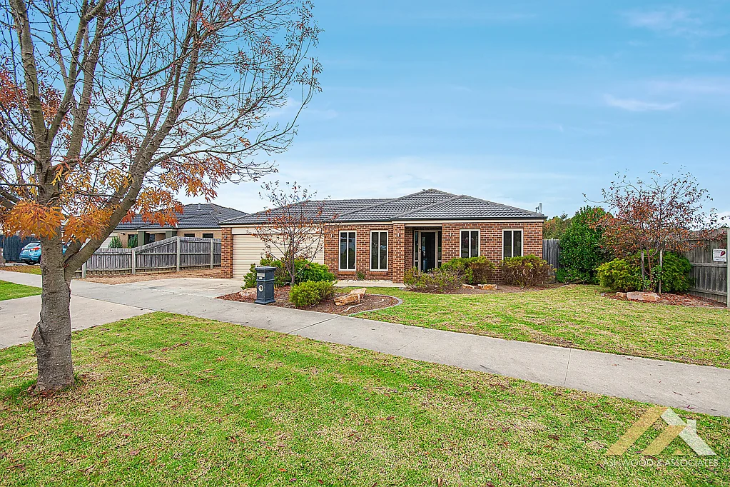 13 Eastern View Dr, Eastwood, VIC 3875