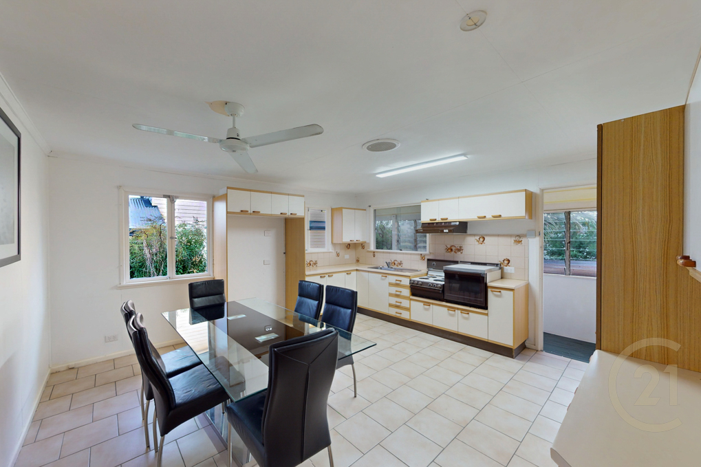 155 PATRICKS RD, FERNY HILLS QLD 4055, 0 chambres, 0 salles de bain, House