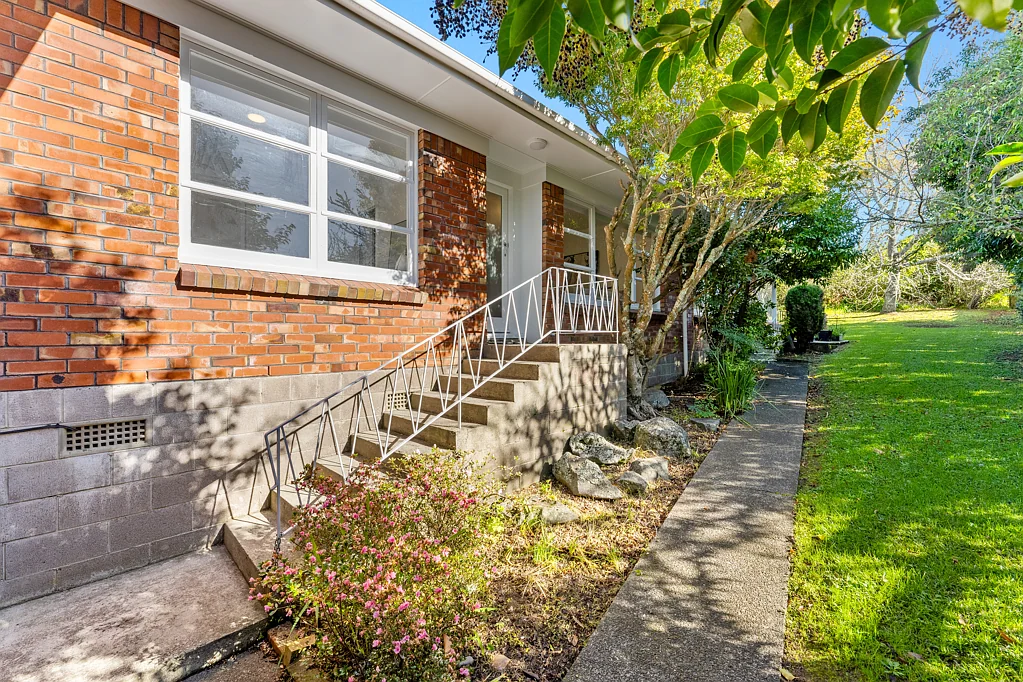 2/22 Margaret Place, Milford, North Shore City, Auckland