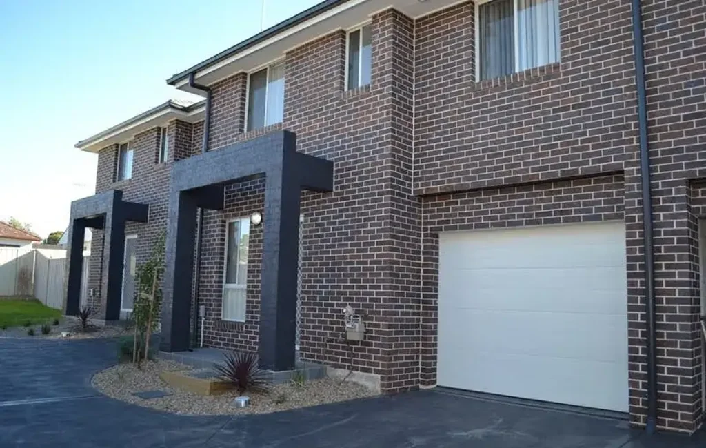FOUR BEDROOM TOWNHOUSE