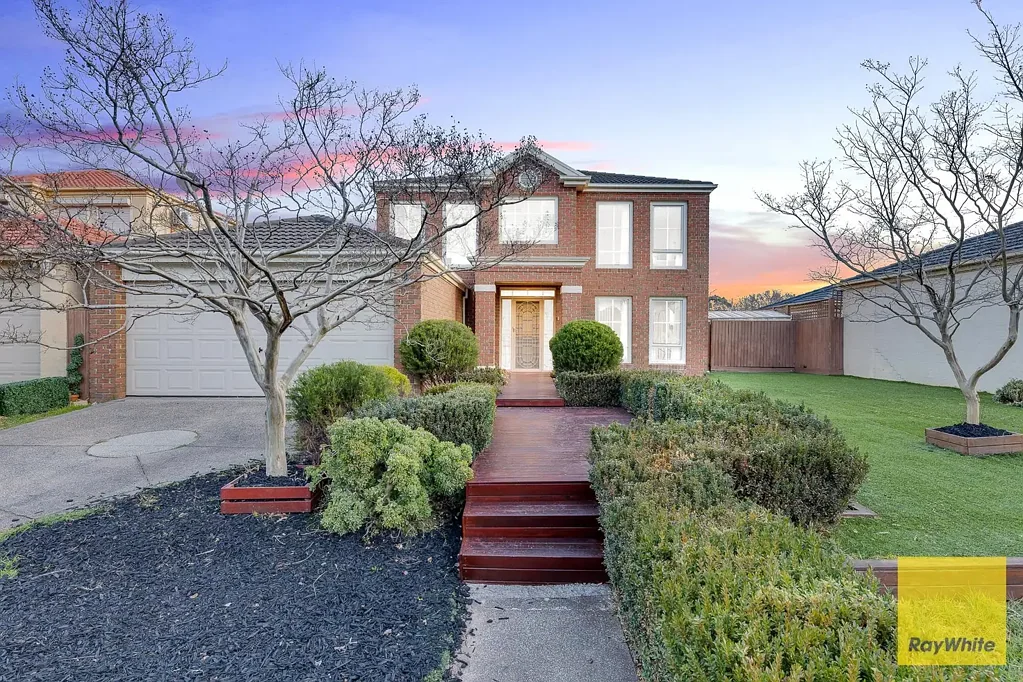 Tarneit 4 Bedroom Stunning North facing Ex Display Henley Home In Cambridge School Zone