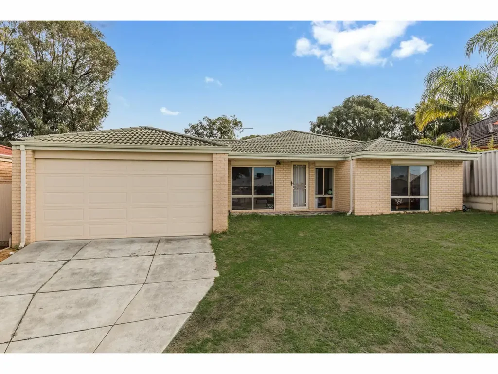 Parmelia 4 Slaapkamer UNDER OFFER || PRE LAUNCH