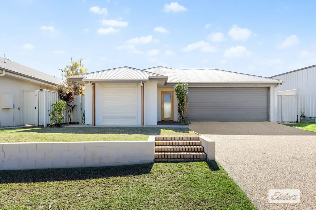 Emerald 3 Bedroom STUNNING FLOOR PLAN !!