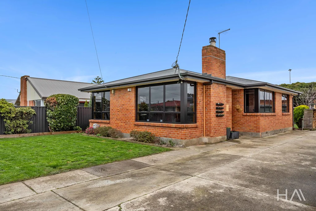 11 Clarendon Street, Youngtown, TAS 7249