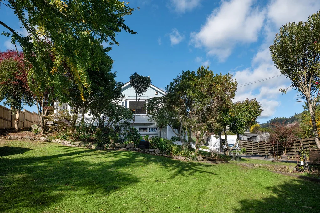 Lynmore 4房  Big Land, Big Opportunity, Beautiful Family Home