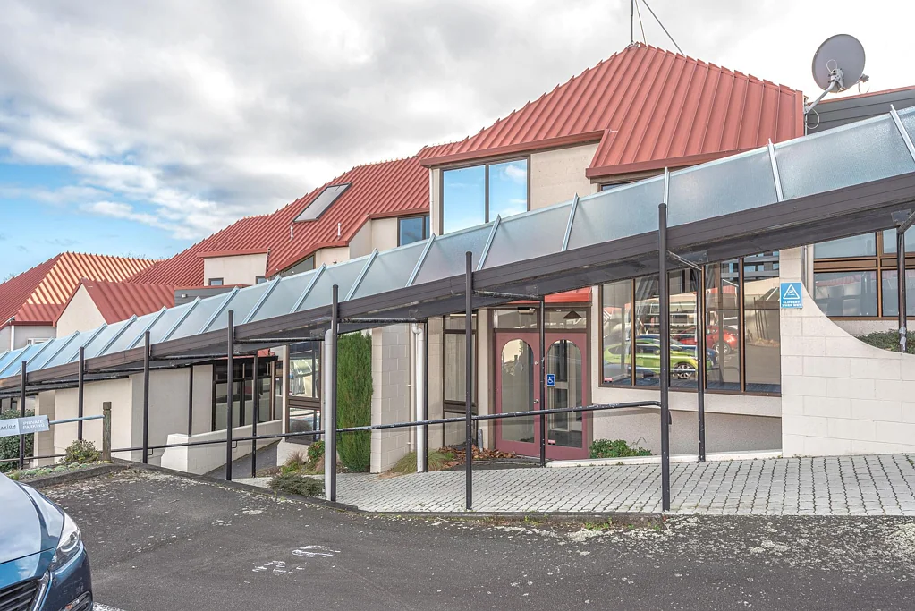 Wanganui Central Professional office complex - lease