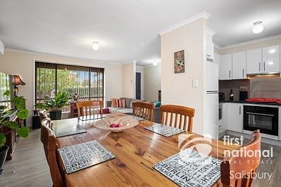 42 Uley Road, Craigmore, SA 5114, 3 slaapkamers, 1 badkamers, House