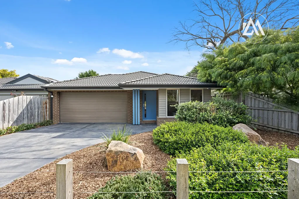 Langwarrin 3 Bedroom Opulent Single-Level Living with No Body Corporate