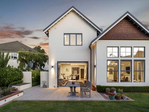 Fendalton 4房  Grand Design Meets Garden Serenity