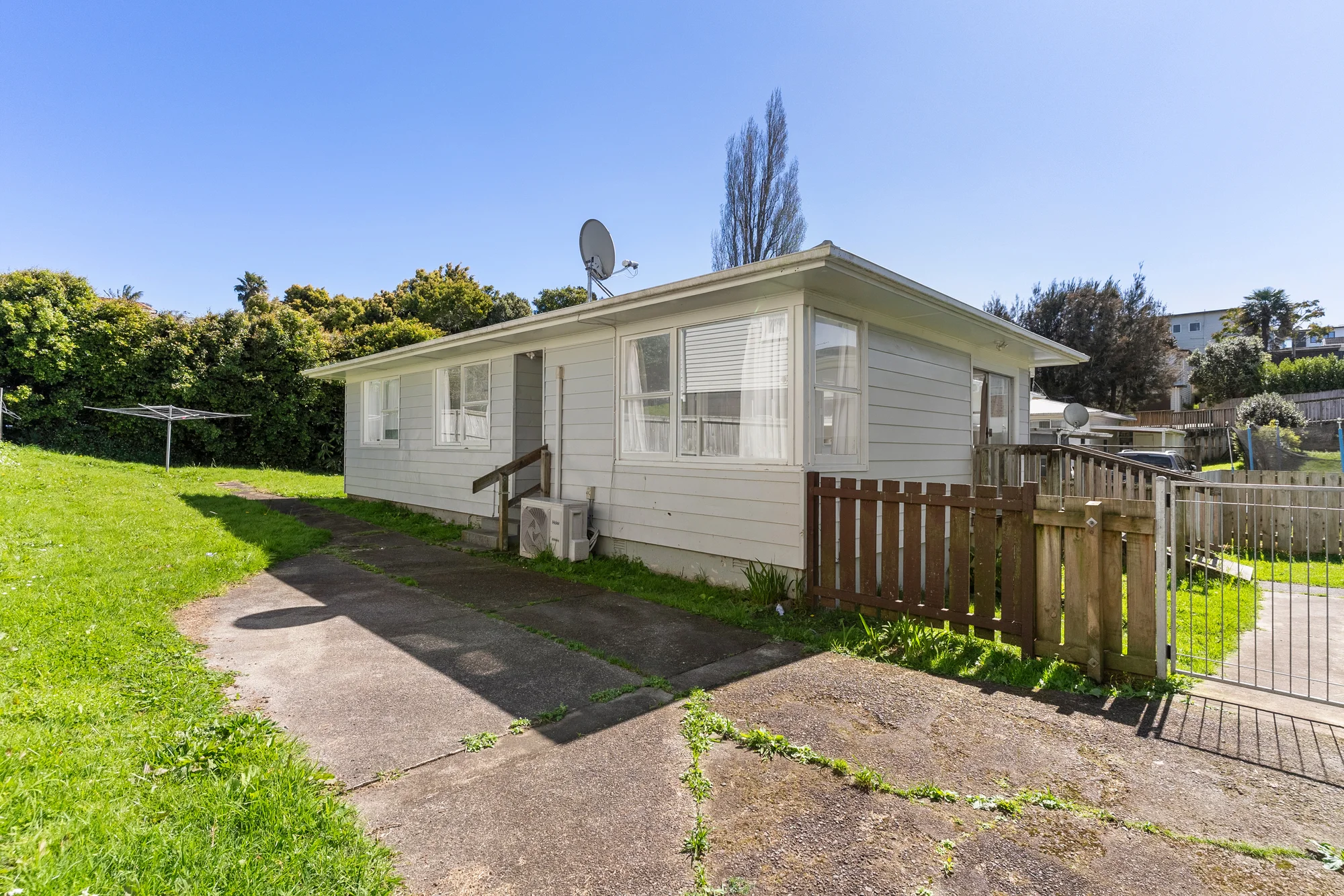 47 Parker Avenue, New Lynn, photo 8
