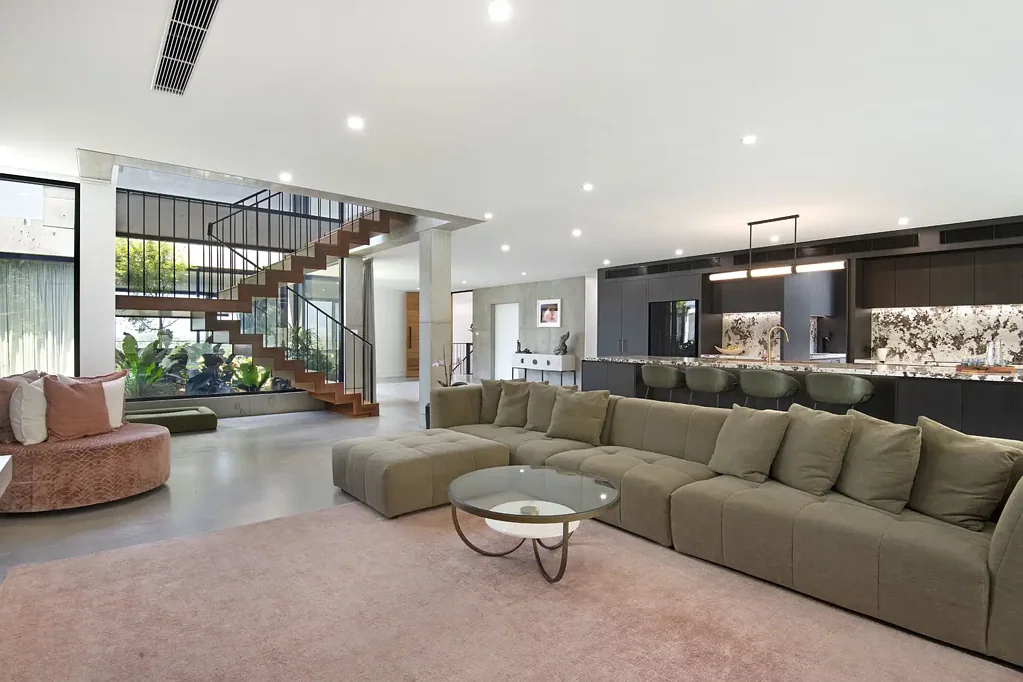 Collaroy 5Kwarto A trophy residence with panoramic ocean views and resort-style luxury