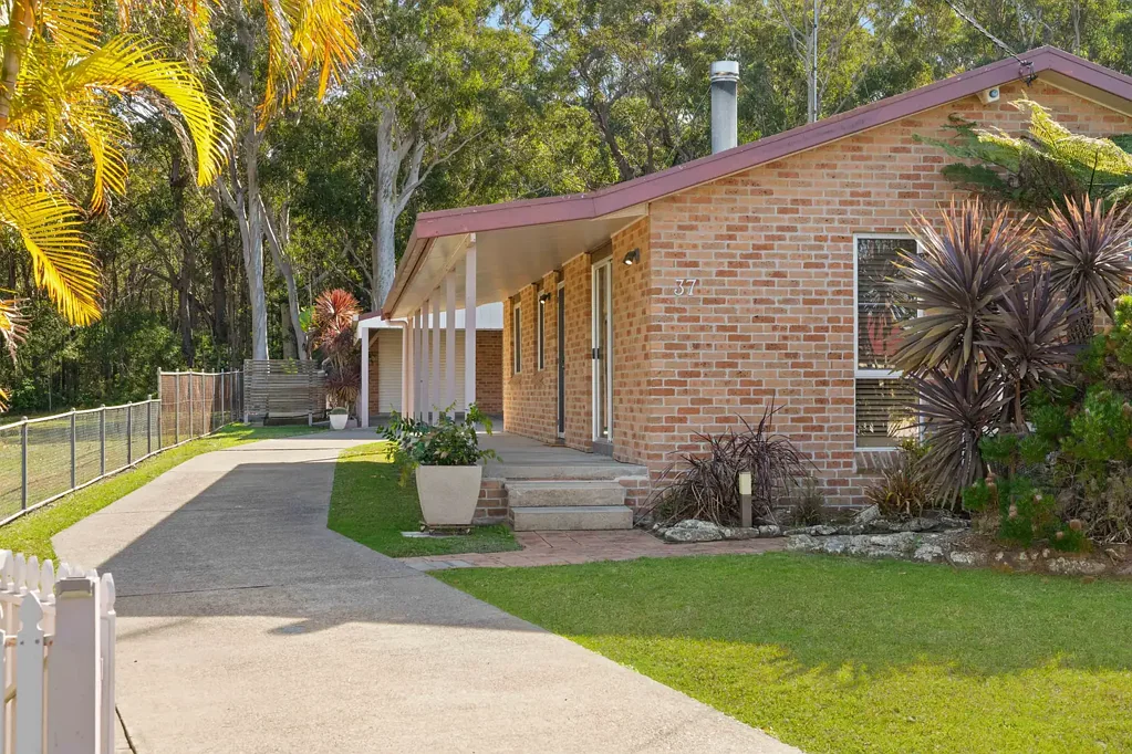 Sussex Inlet 3房  Big on Space, Storage and Opportunity