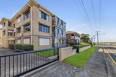 1/254 Marine Parade, Labrador, QLD 4215, 3 Bedrooms, 2 Bathrooms, Unit