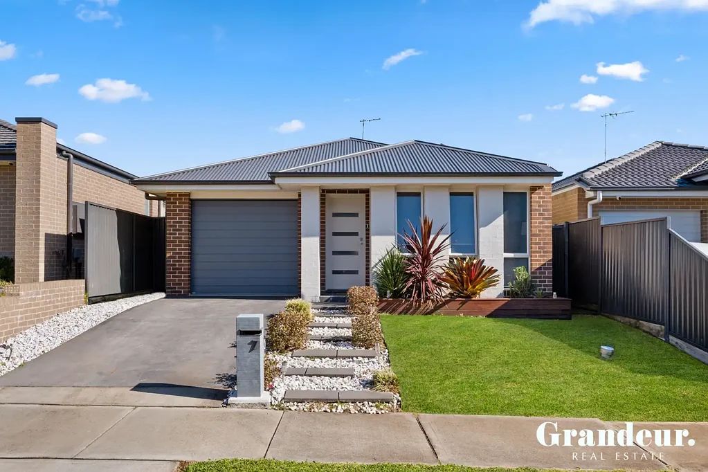 7 Clearfield Avenue, Austral, NSW 2179