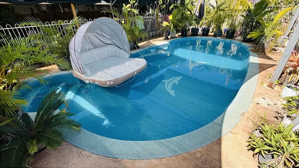 Kununurra 4房  Peaceful Position, Pool and Room for Everyone or Investor Return!