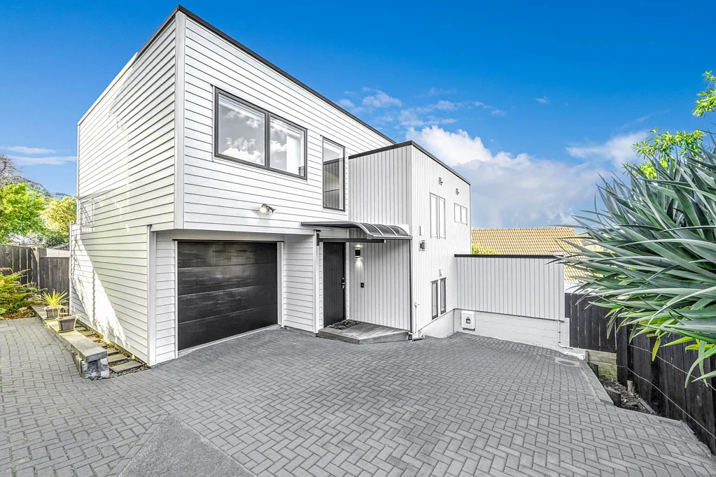 Remuera 5chambre Contemporary Family Living - Must Sell.