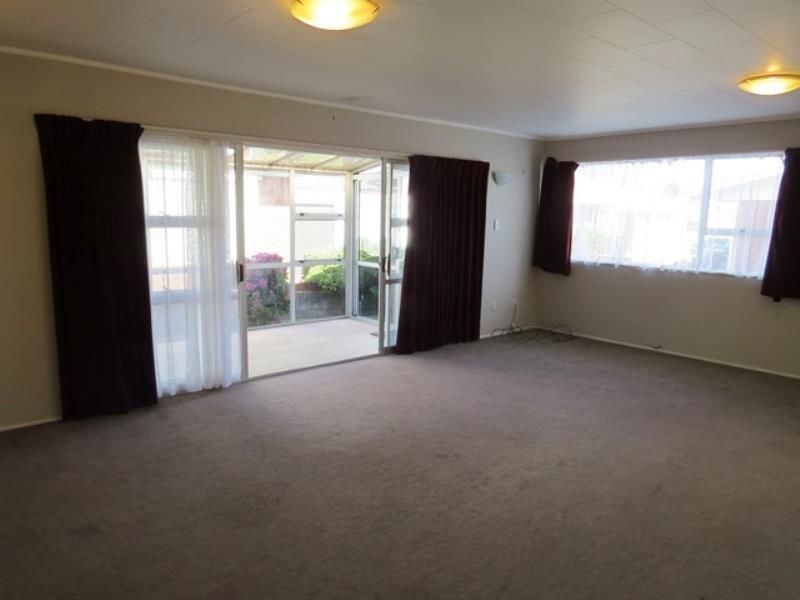 4/6 Karamu Street, Strandon, New Plymouth, 3 રૂમ, 0 બાથરૂમ