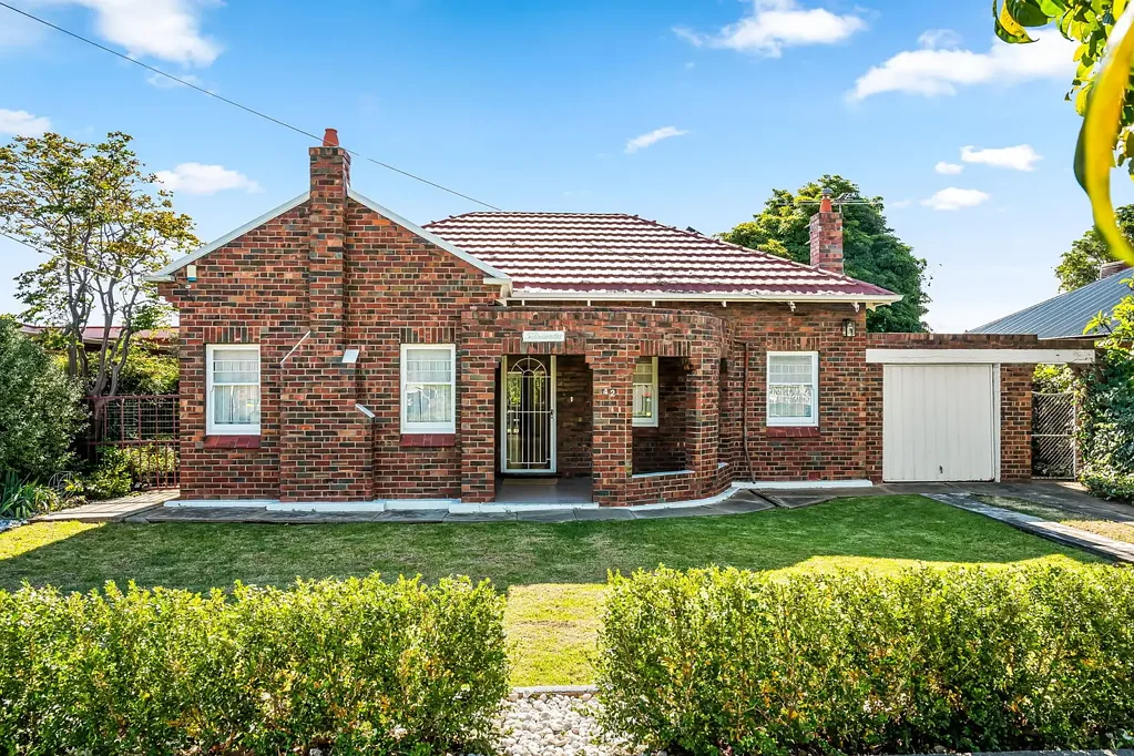42 Kerr Grant Terrace, South Plympton, SA 5038