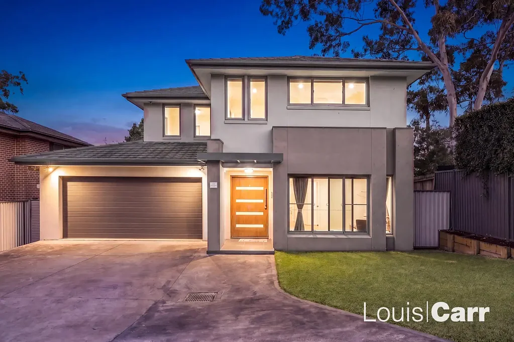 West Pennant Hills 4房 阳光充沛 便捷步行 优质学区 近邻商圈 现代设计 宽敞空间 高级厨房 舒适后院 低维护生活 Like New: Family Lifestyle & Exceptional Location, Walk to CityBus, Schools & Shops
