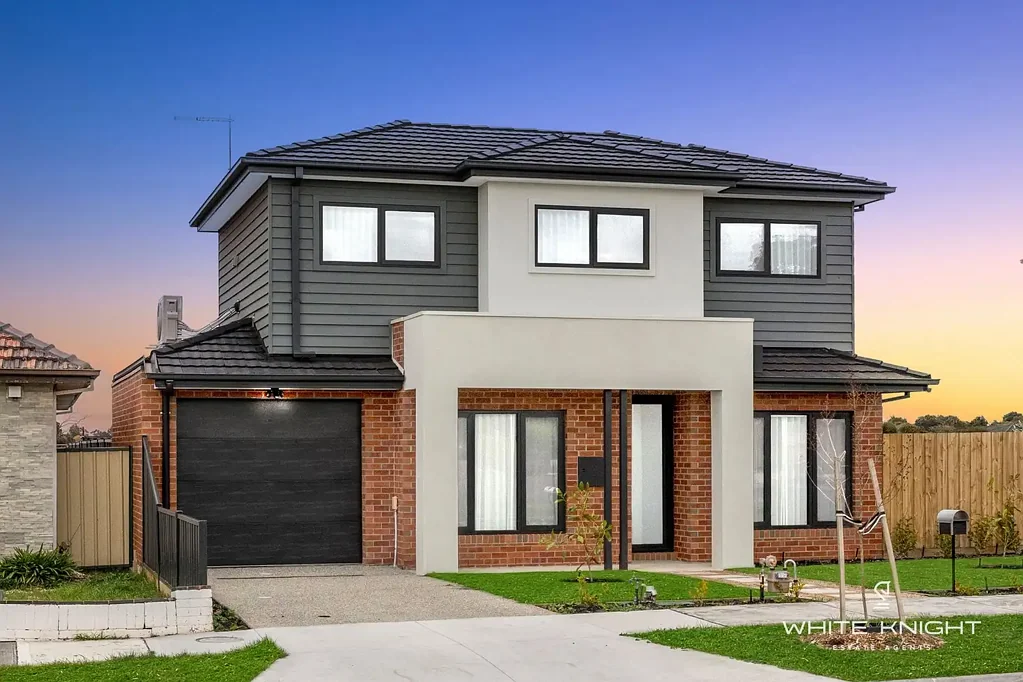 St Albans 3침실 Corner Block Prestige – Luxury Living, No Body Corp