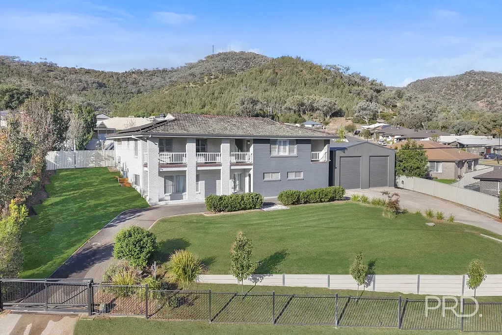 Tamworth 5房  Spacious Family Living with Pool, Studio & Exceptional Entertaining