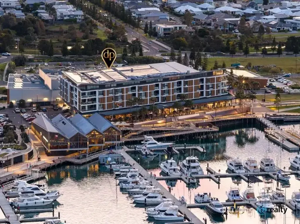 Shell Cove 2房  Coastal Luxury on the Marina – 2-Bedroom Unit in Shell Cove