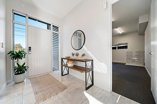 5 Lyttelton Avenue, Forrest Hill, North Shore City
