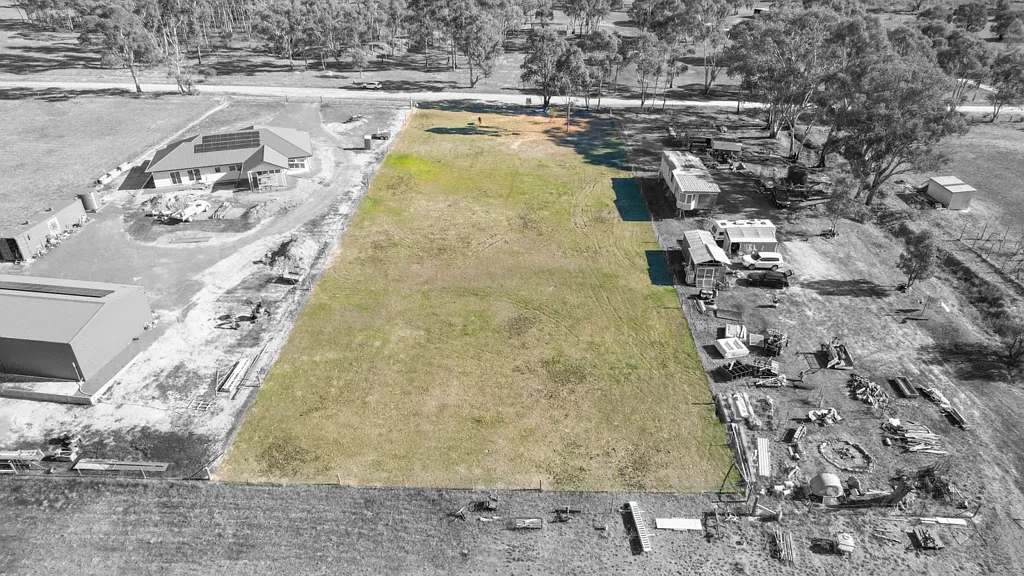 Bowenvale Acreage Living, Just Minutes from Town