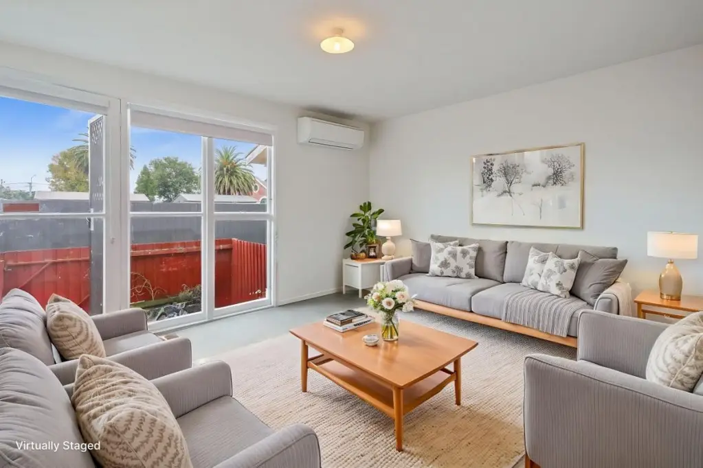 Phillipstown 2ਬੈੱਡਰੂਮ * UNDER OFFER * Sunny, Warm & Renovated | 1st Home Buyers Alert