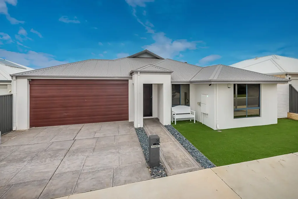 56 Midsummer Avenue, Jindalee, WA 6036