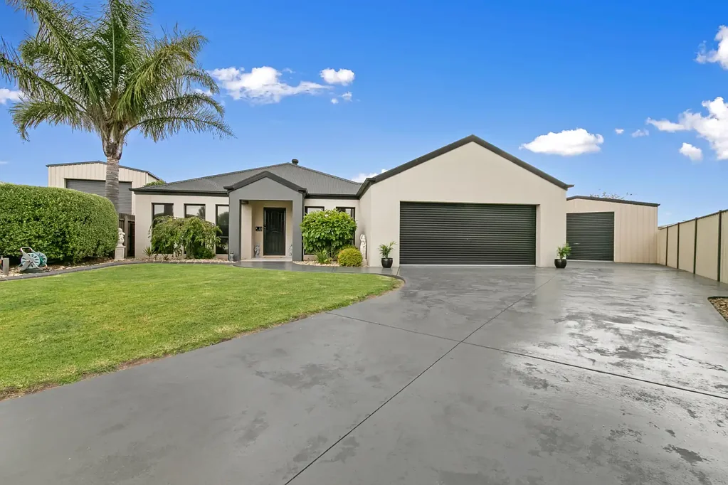 Traralgon 3침실 Prime Ellavale Estate Location