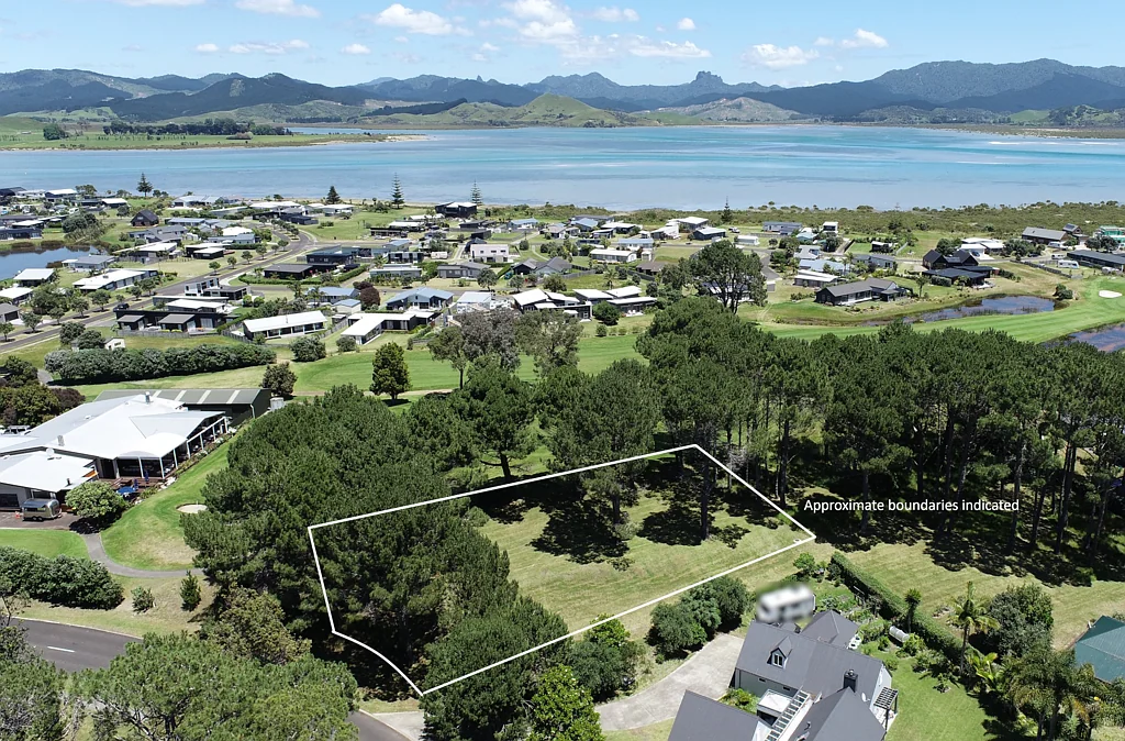 Matarangi Superb Elevated Pines Section