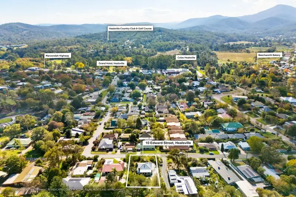 Healesville 3 Bedroom Walk to town location with spectacular views