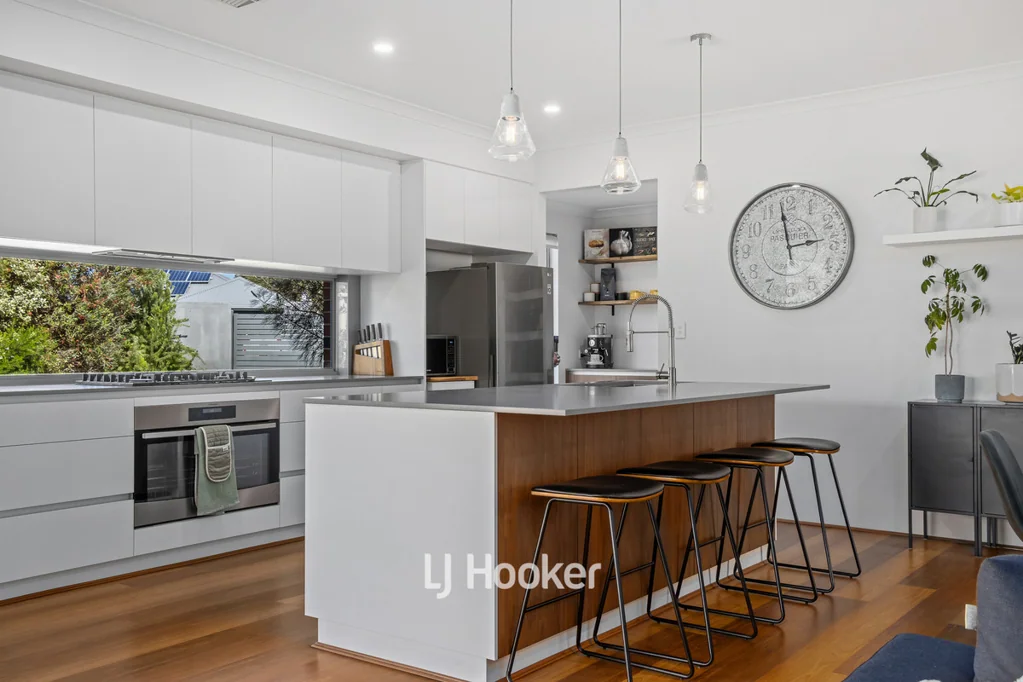 3 Glenelg Drive, Millbridge, WA 6232