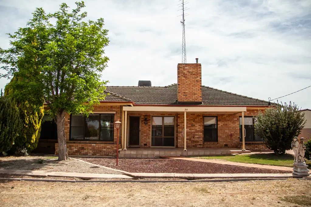 24 third Street, Cleve, SA 5640