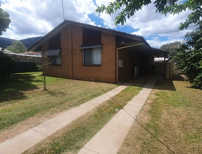 2/4 Haynes Street, Tamworth, Tamworth, 2房, 1浴, Unit