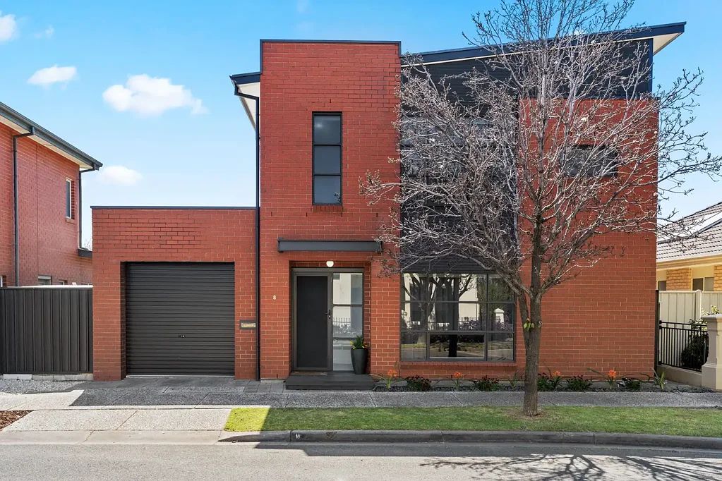 Mawson Lakes 3બેડરૂમ Big on Space. Low on Fuss.