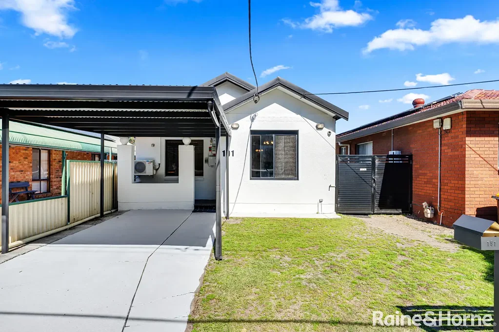 Botany 3Moenga Charming Character Home