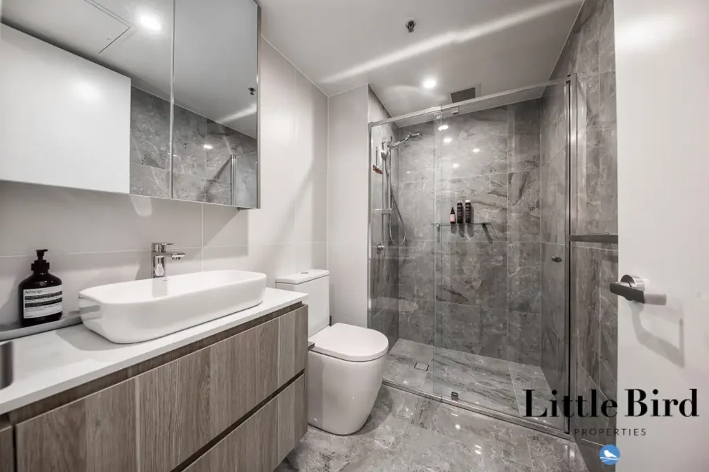 Fabulous opportunity to live in the heart of Canberra City, in the luxury development 'DAWN'