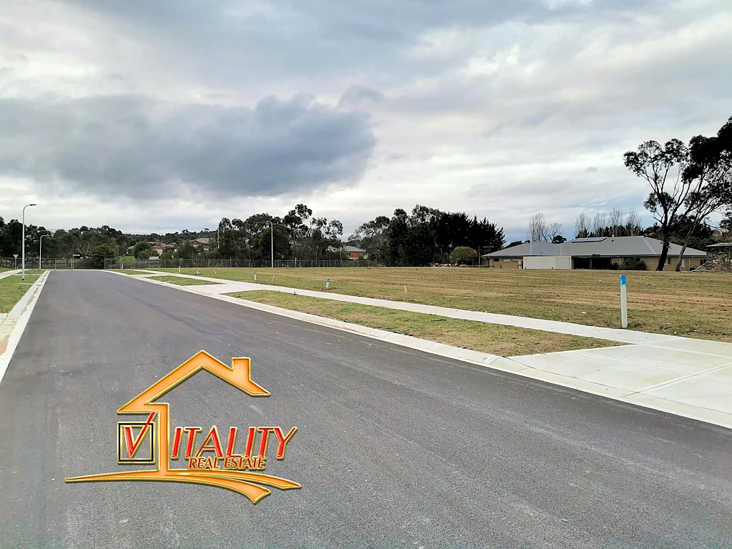 Manor Lakes Perfect location and ready top go....