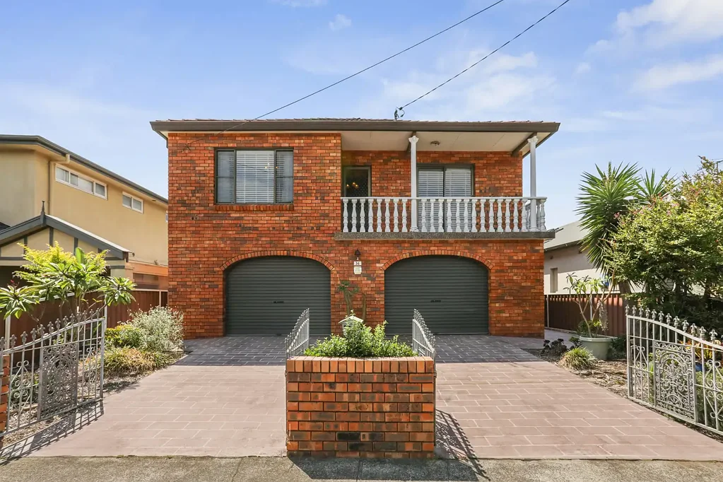 Family Home In Prime Locale