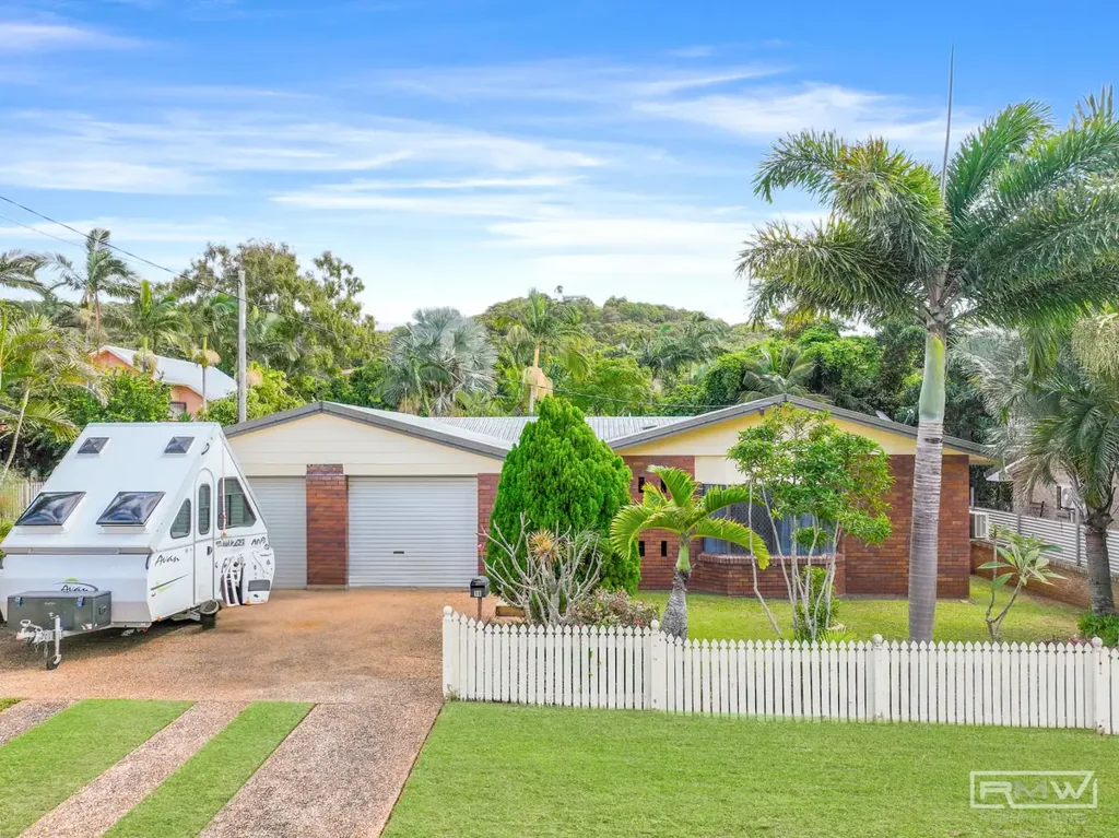 Barlows Hill 4房  Elevated Family Living with Space, Style & Functionality