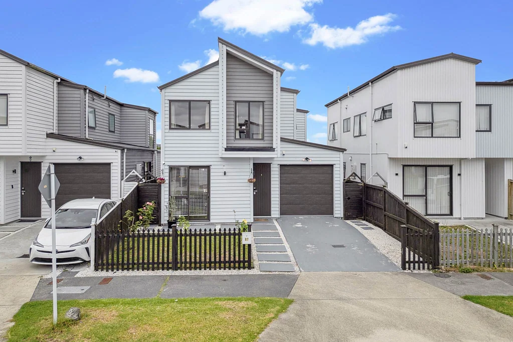 Papakura 4房  Vendor Moving Overseas-Must Sell Modern Home