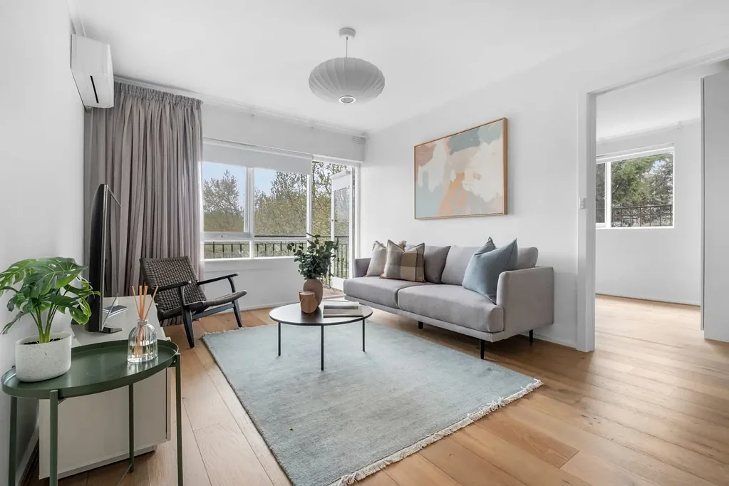 Prahran 2部屋 Live Sunnyside Up in a Beautiful Boulevard