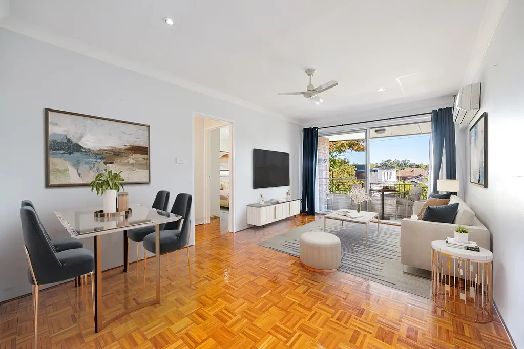 Sunlit top-floor stunner in prime West Ryde