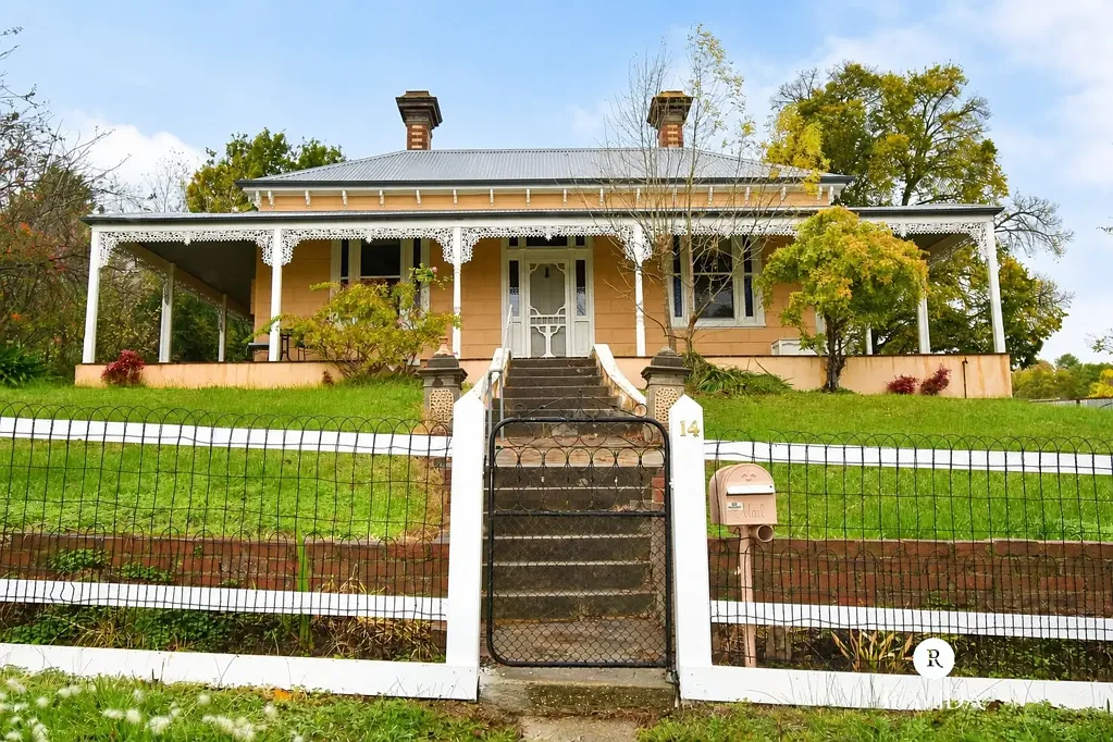 Beechworth 4房  REMARKABLE HOME WITH VIEWS TO MATCH