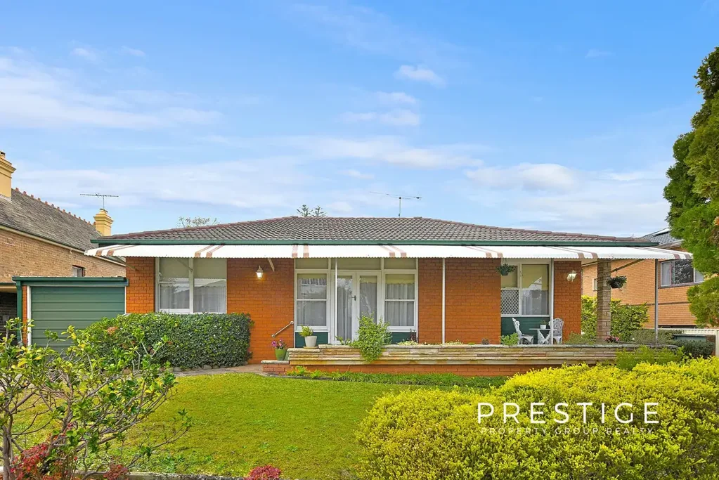 1/53 Connemarra Street, Bexley, NSW 2207