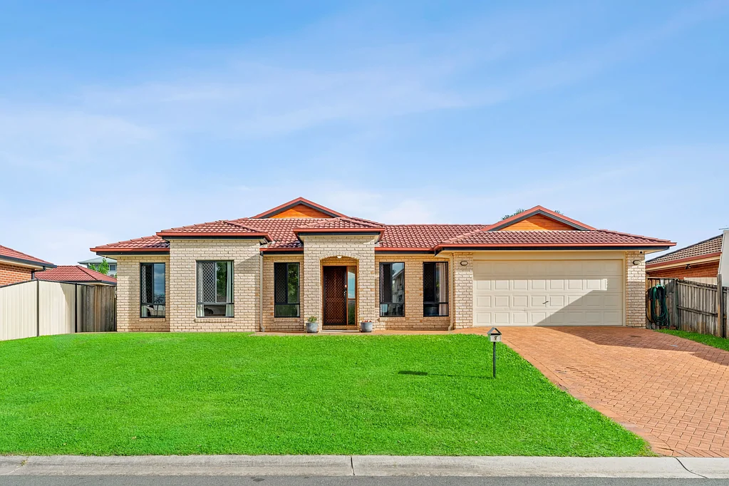 9 Cornell Close, Regents Park, QLD 4118